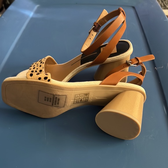 Women’s 3” Dolce Vita Cow Print Heels NWOT - Picture 4 of 7